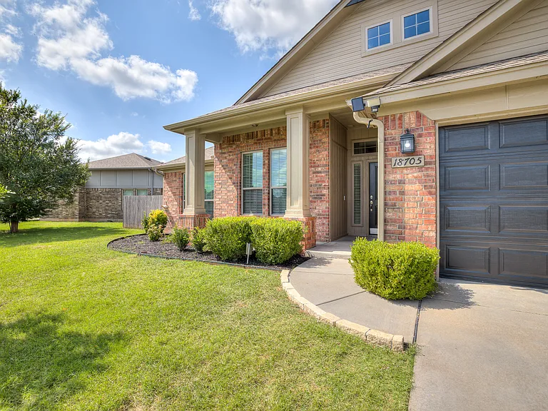 18705 Vivo Dr — Photo 8