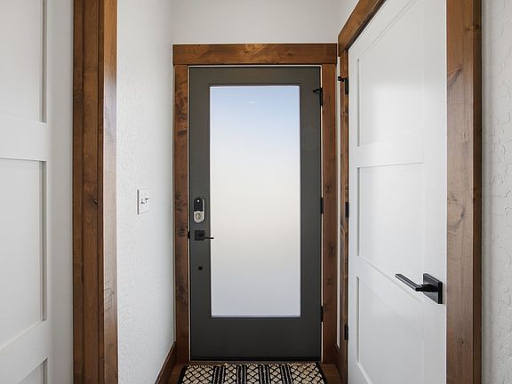 3rd image of 2722 Riata Rd #A