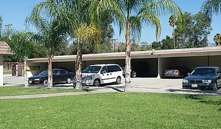 1721 Conejo Dr #10 — Photo 2