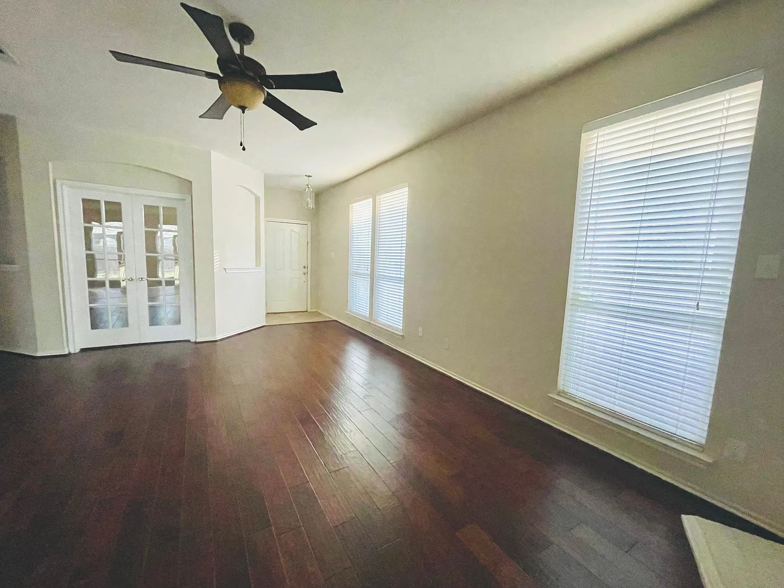 3809 Brandywine Ln — Photo 3