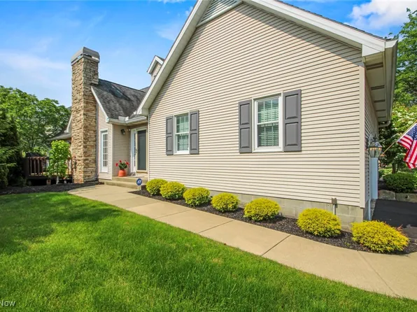 44 Fieldstone, Youngstown, OH 44514