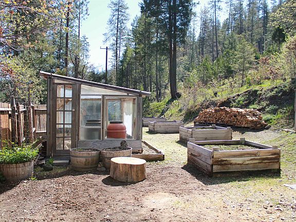 4th image of 29010 State Highway 96
