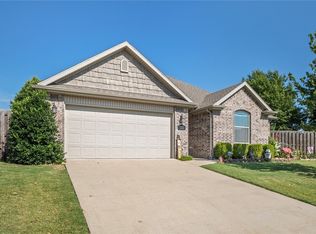 111 Verona Way, Centerton, AR 72719