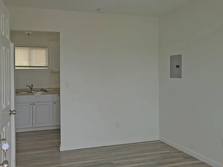 1161 Benicia Rd #C5 — Photo 4