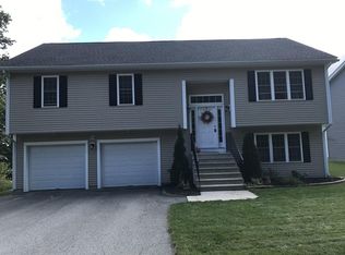 36 Lanesboro Rd, Worcester, MA 01606