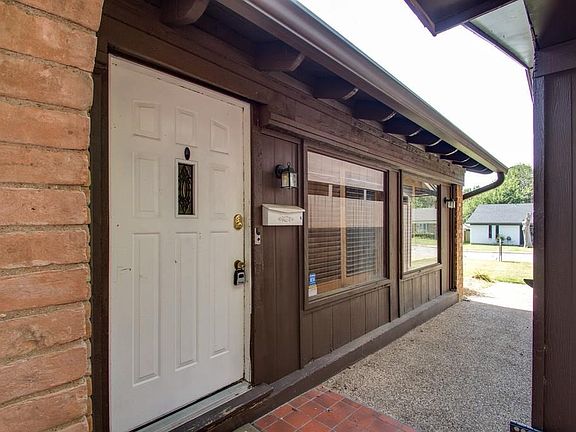 2nd image of 7441 Yolanda Dr