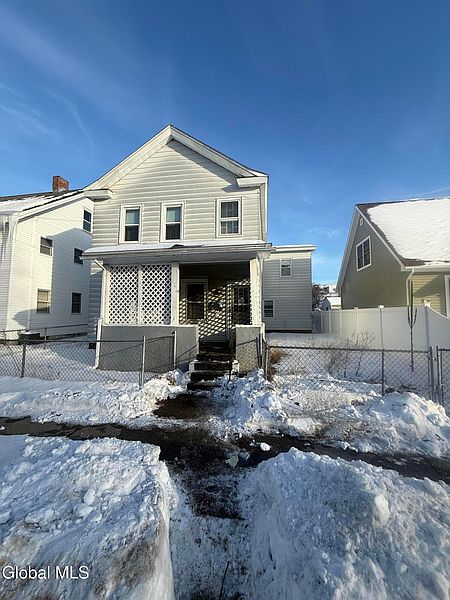 2nd image of 40 8th Street