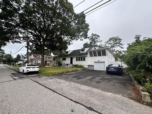 2nd image of 233 S 15th Street