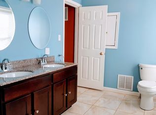 33 Summit Ave, Reading, PA 19605