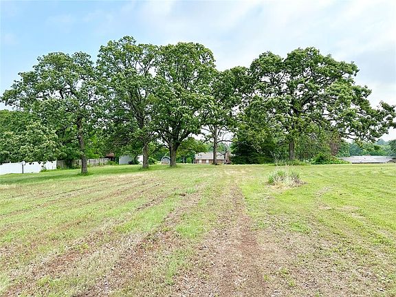 4th image of 0 Hickory Dr #9