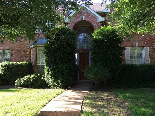 1st image of 4669 Old Pond Dr