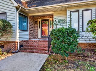 1605 Wild Duck Xing, Chesapeake, VA 23321