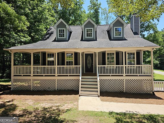 2nd image of 220 Hitchcock Dr