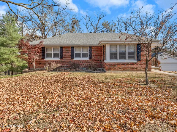 222 Indian Meadow Dr, Jefferson City, MO 65101