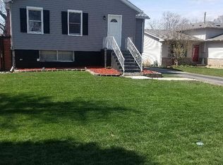 168 S Church Rd, Bensenville, IL 60106