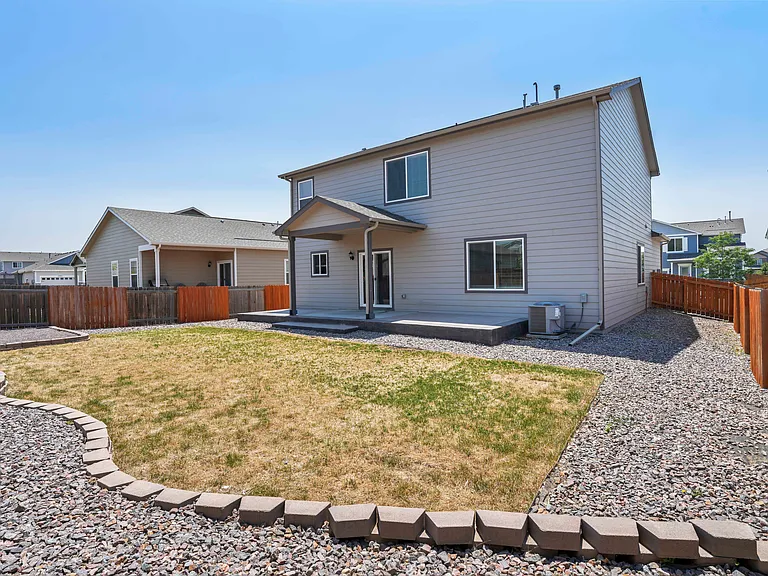 2141 Kerry St — Photo 36