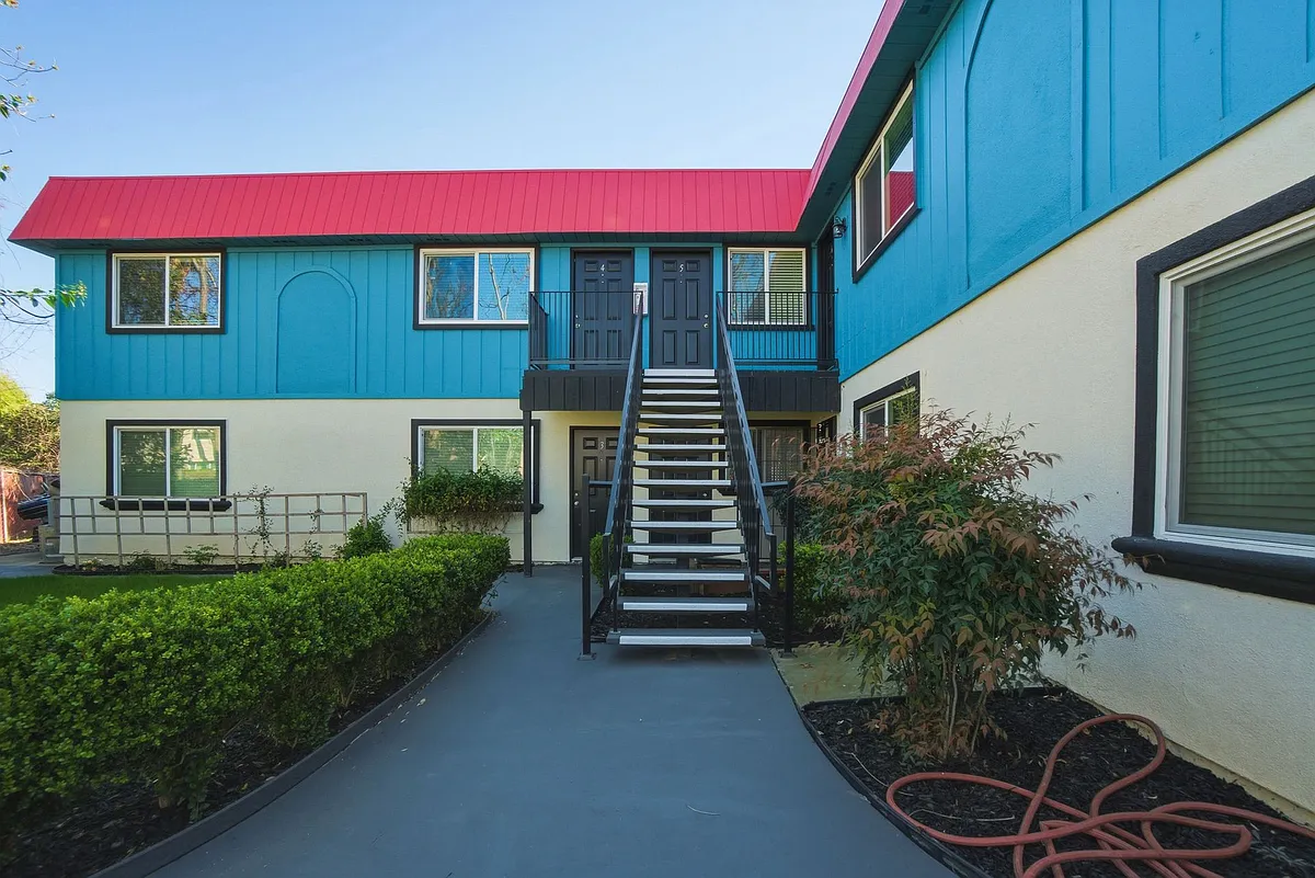 Building Photo - 1540 Hesket Way
