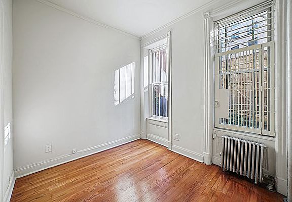 4th image of 38 Downing St APT 1A