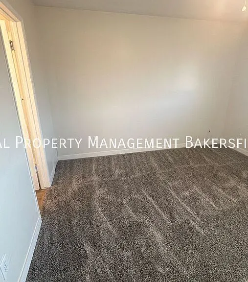 2425 Olive St #2425 — Photo 10