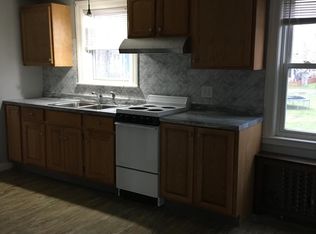 23 Myrtle Ave #1, Warwick, RI 02886