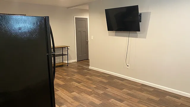 1 bed, 700 sqft, $1,460 — Photo 3