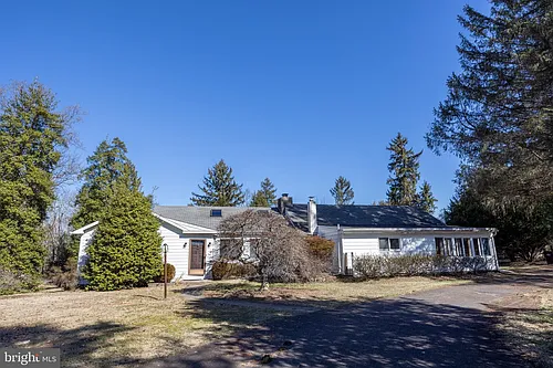 6106 Lower York Rd Photo 1