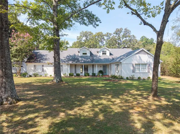 2600 S 46th St, Fort Smith, AR 72903