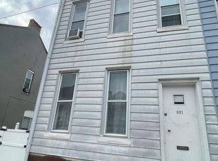 921 Green St, Reading, PA 19604