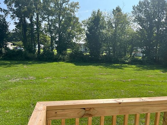 5th image of 515 Tom Mann Rd #25