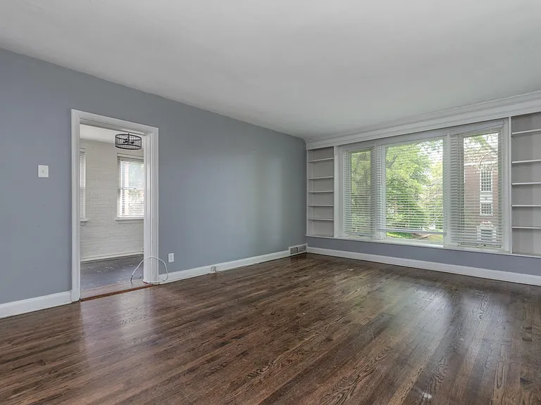 7535 Oxford Dr #2 — Photo 3