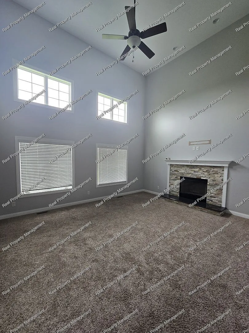 Fantastic Four Bedroom St. John Home — Photo 3
