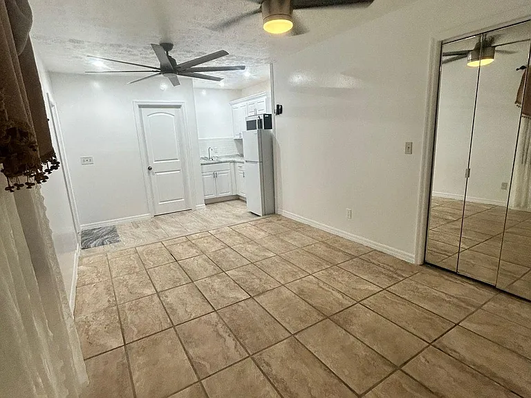 839 Timber Pond Dr — Photo 3