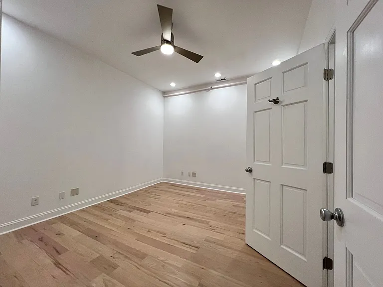 22 Campbell Ave SE — Photo 19