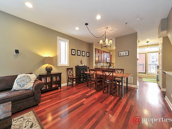 Living Room / Dining Room