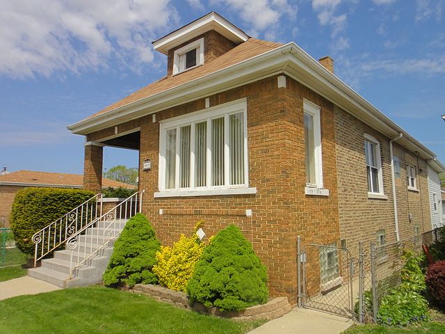 1st image of 6049 S Melvina Ave