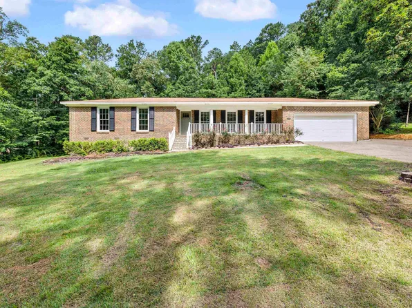 2719 Lee Meadows Dr, Moody, AL 35004