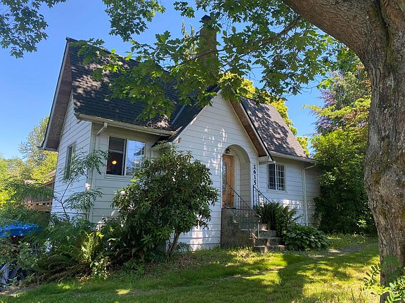 Main entrance (alternate view)