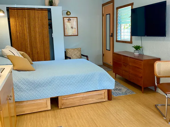 280 Pouli Rd #2, Kailua, HI 96734