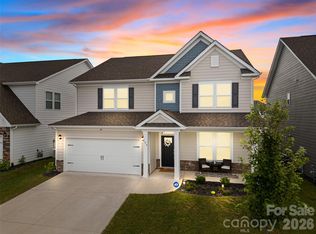 108 Thornberry Rd, Hendersonville, NC 28792