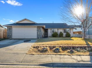 6604 Ebbets Dr, Pasco, WA
