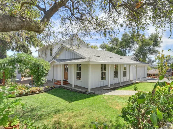 601 Peach Ln, Newcastle, CA 95658