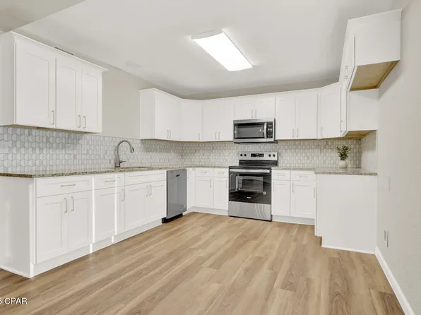 537 N 11th St, Panama City, FL 32404