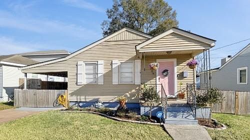 1st image of 809 Cathy Ave