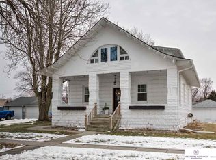 123 W Alexander St, Valley, NE 68064