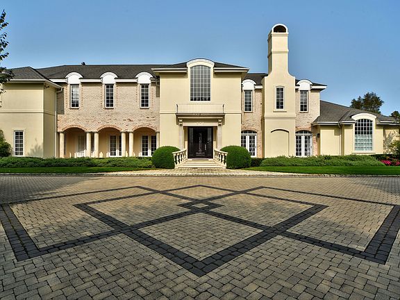 2nd image of 21 Fordune Dr