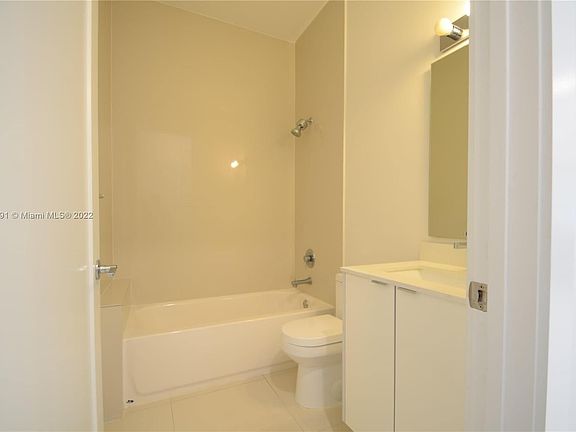 4th image of 10440 SW 118th Ave