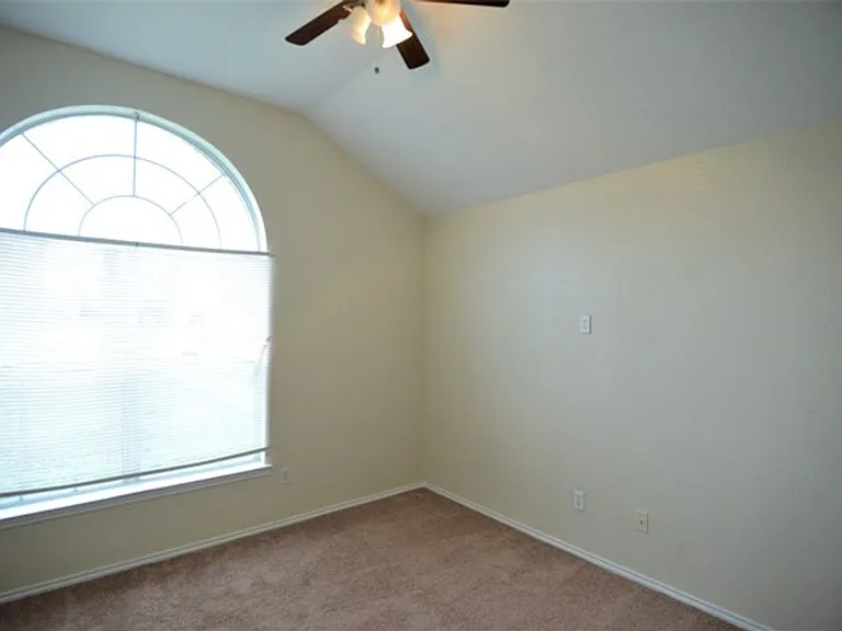 2909 Maria Dr — Photo 18