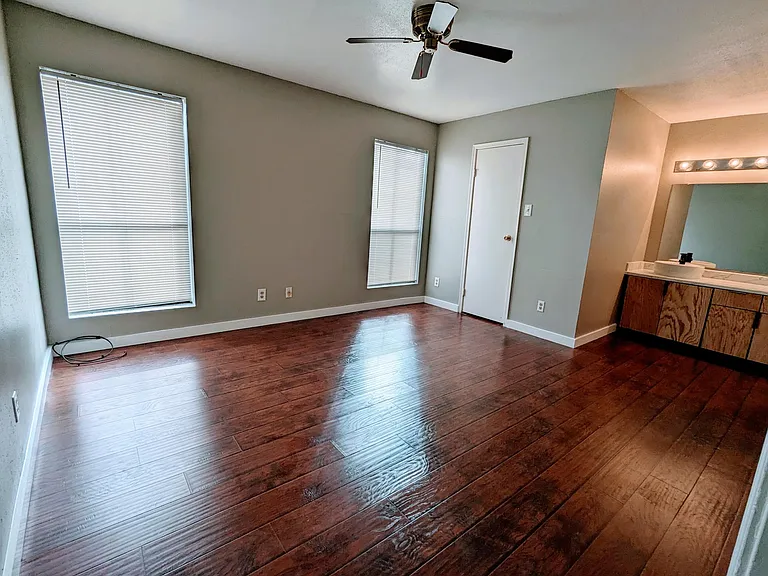 7200 T C Jester Blvd #4301 — Photo 9