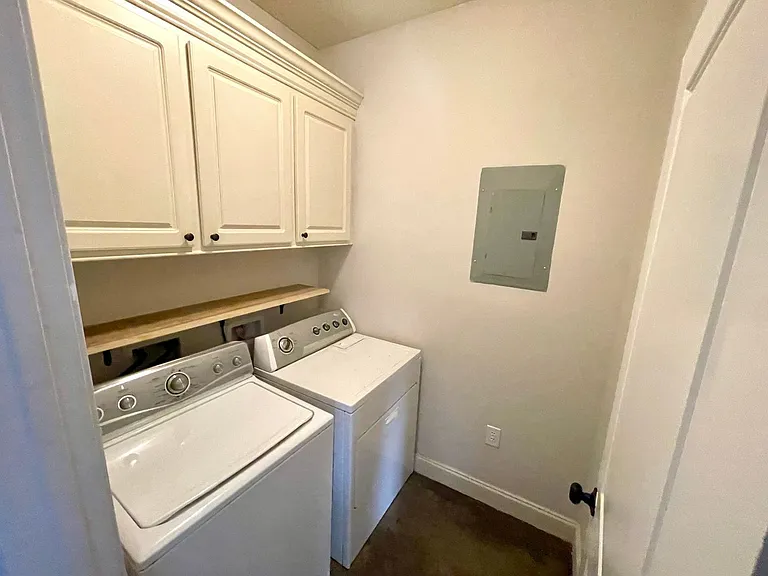 106 Harvey Cir — Photo 13