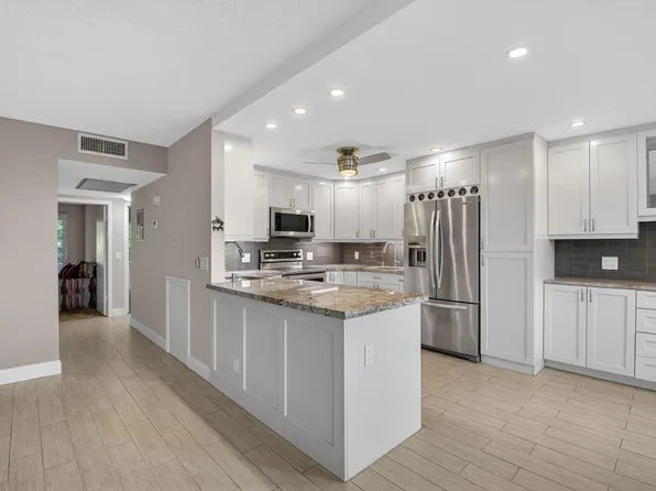 4054 Rexford C, Boca Raton, FL 33434